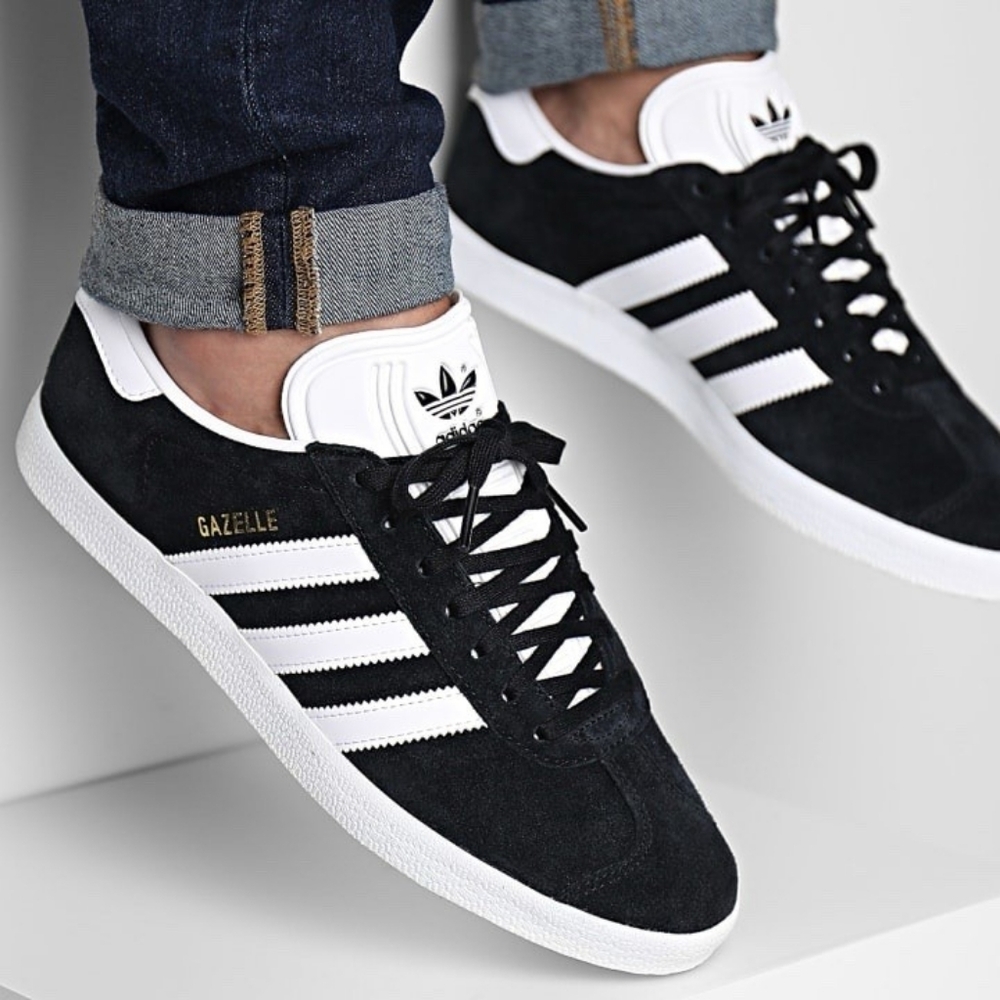 NWT Adidas Gazelle Men's Black And White Sneakers Size 11